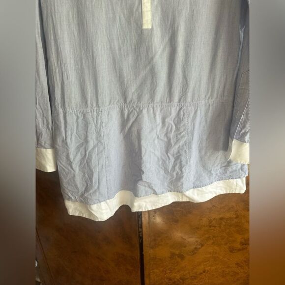 BCBGMaxAzria Blue and White Casual Button Down Shirt - Picture 8 of 11